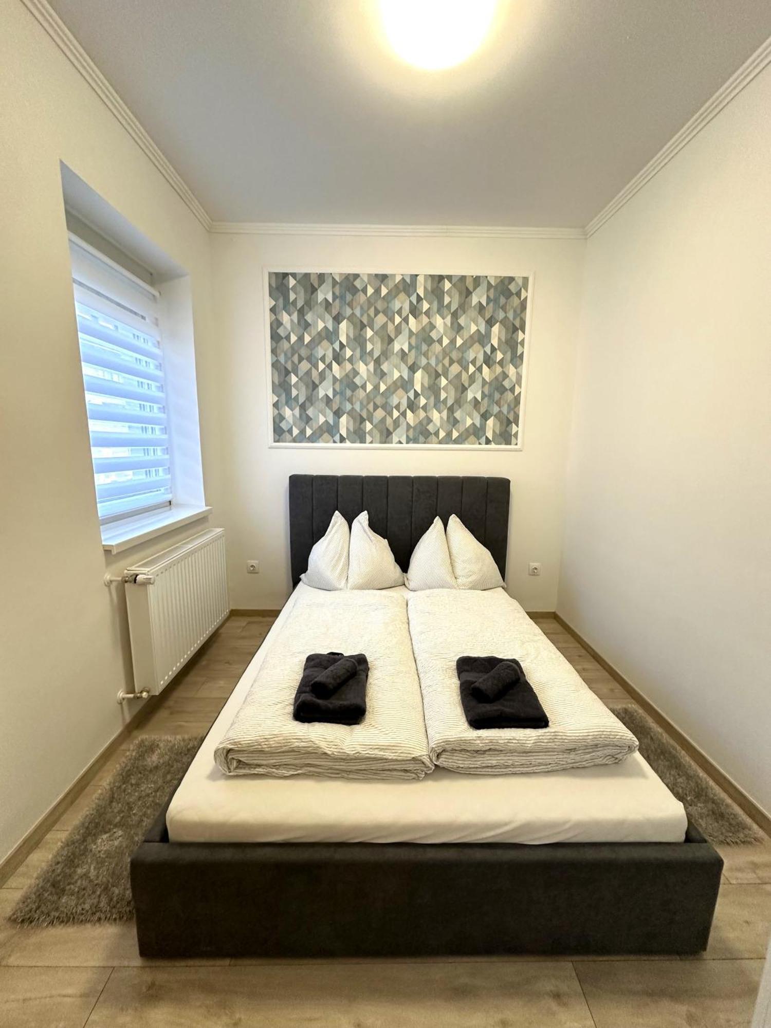 Berzsenyi Apartmanhaz Kaposvar Bagian luar foto