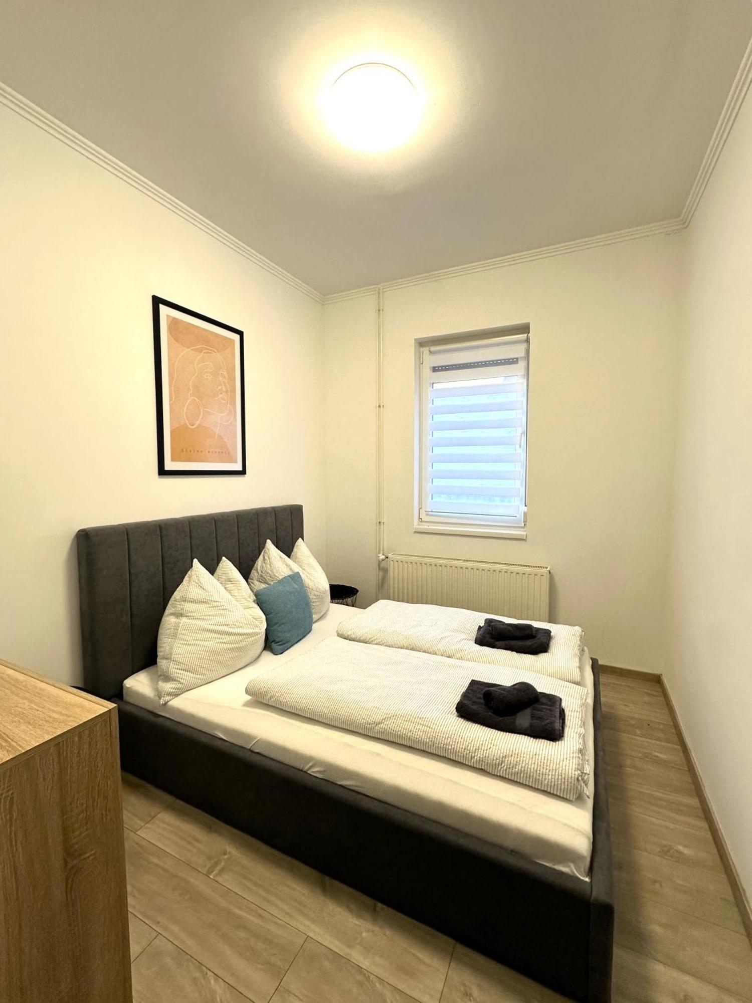 Berzsenyi Apartmanhaz Kaposvar Bagian luar foto
