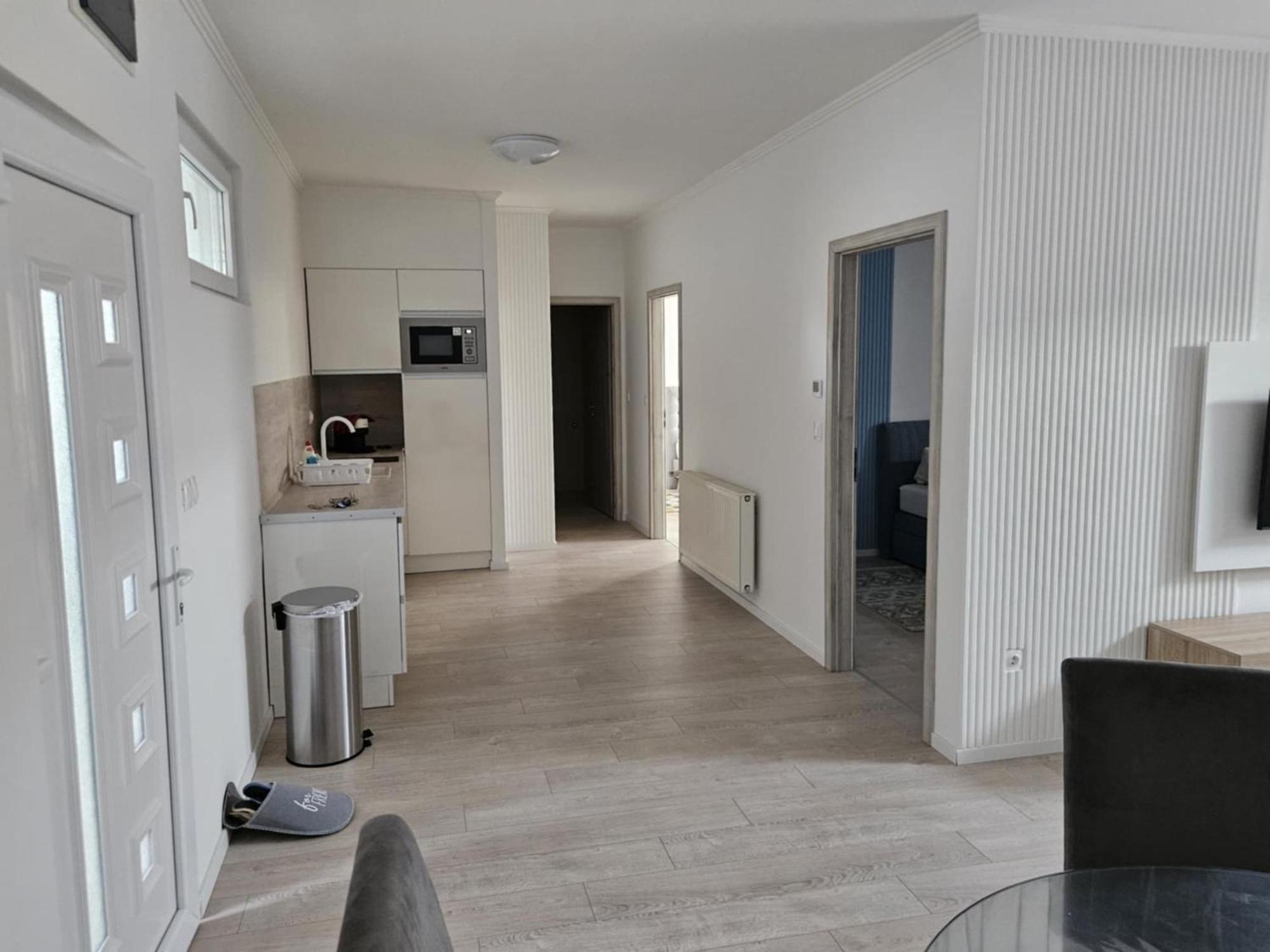 Berzsenyi Apartmanhaz Kaposvar Bagian luar foto
